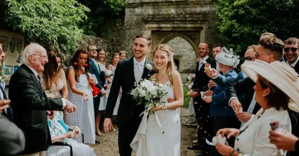 The Dos and Don’ts of Creating Your Wedding Guest List The Dos and Don'ts of Creating Your Wedding Guest List
